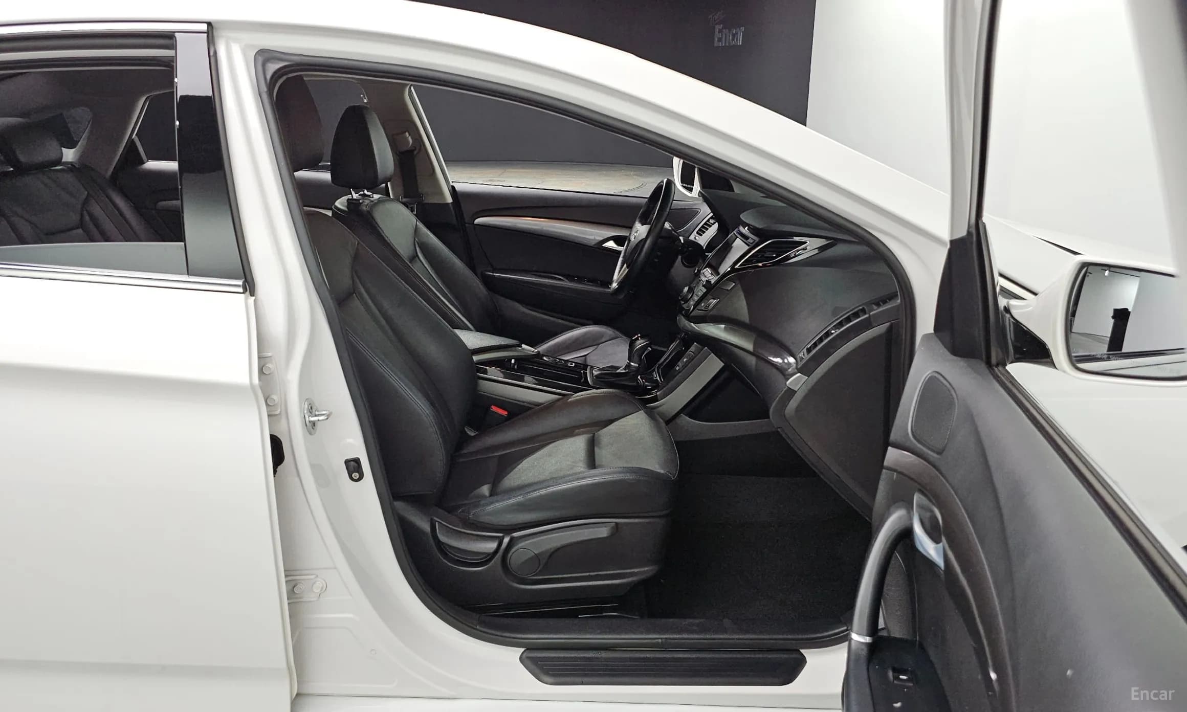 i40 saloon