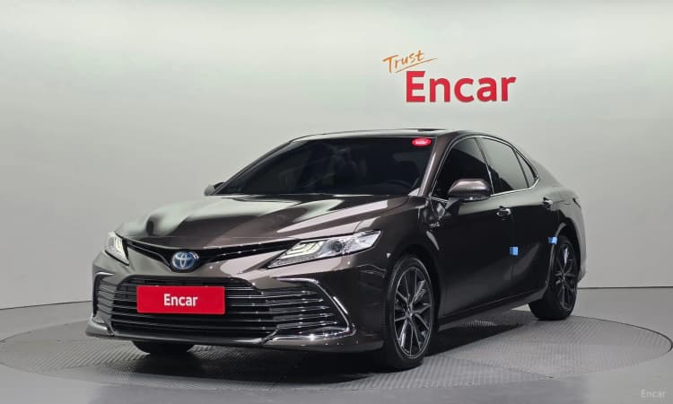 Camry (XV70)