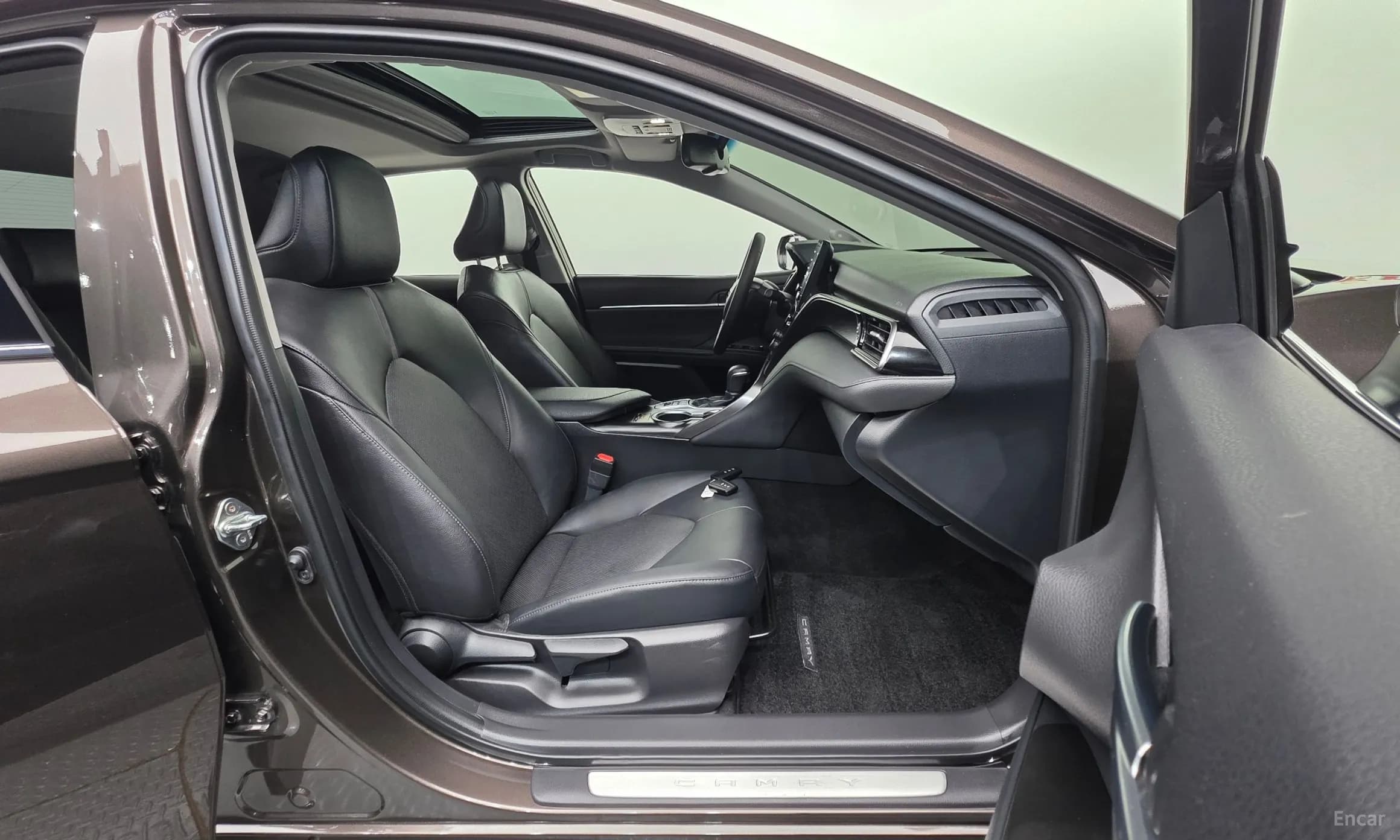 Camry (XV70)