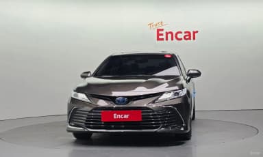 Camry (XV70)