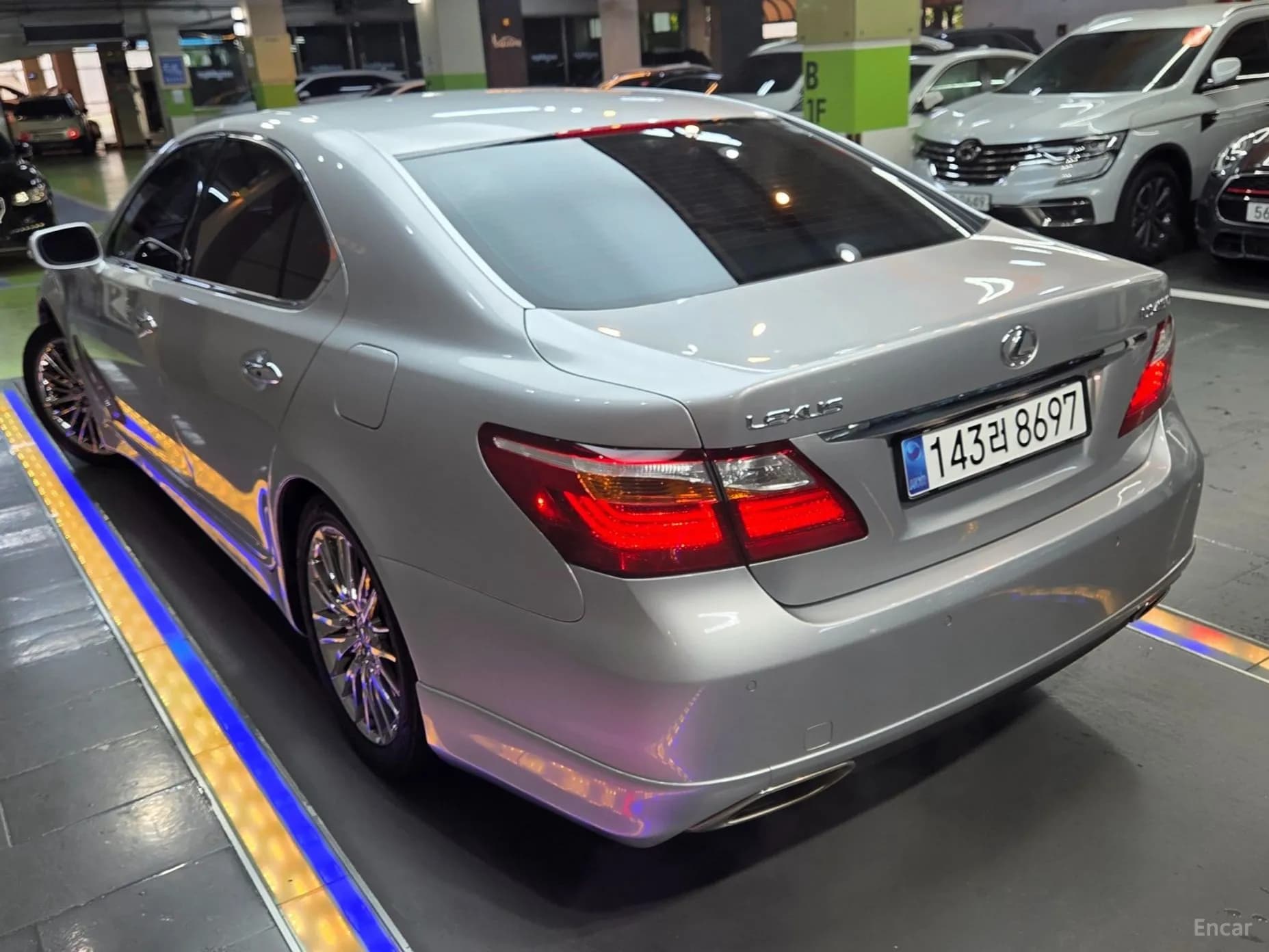 LS460
