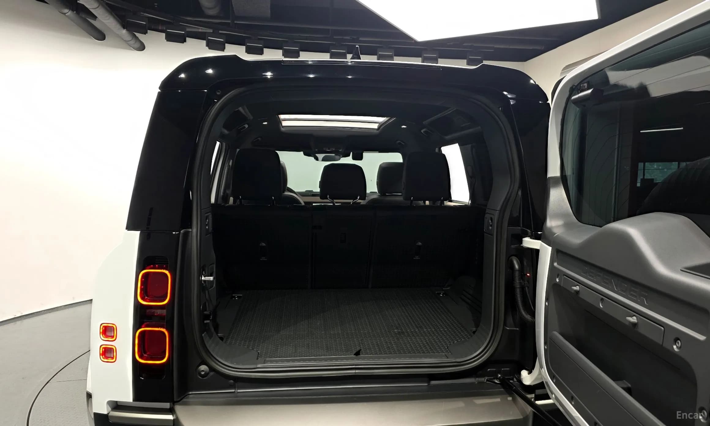 Defender (L663)