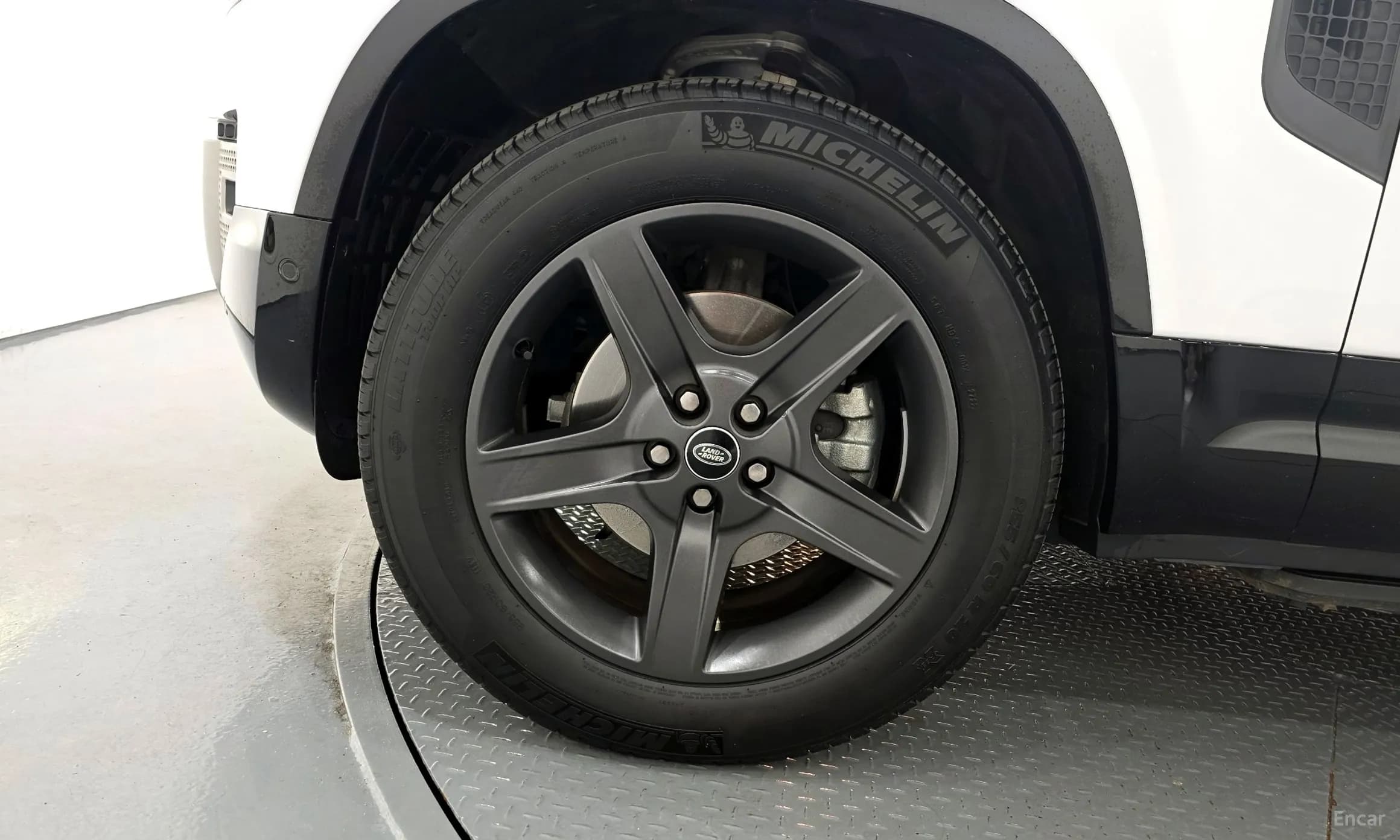 Defender (L663)