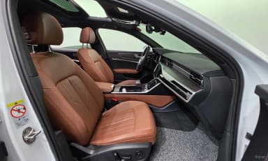 A6 (C8)