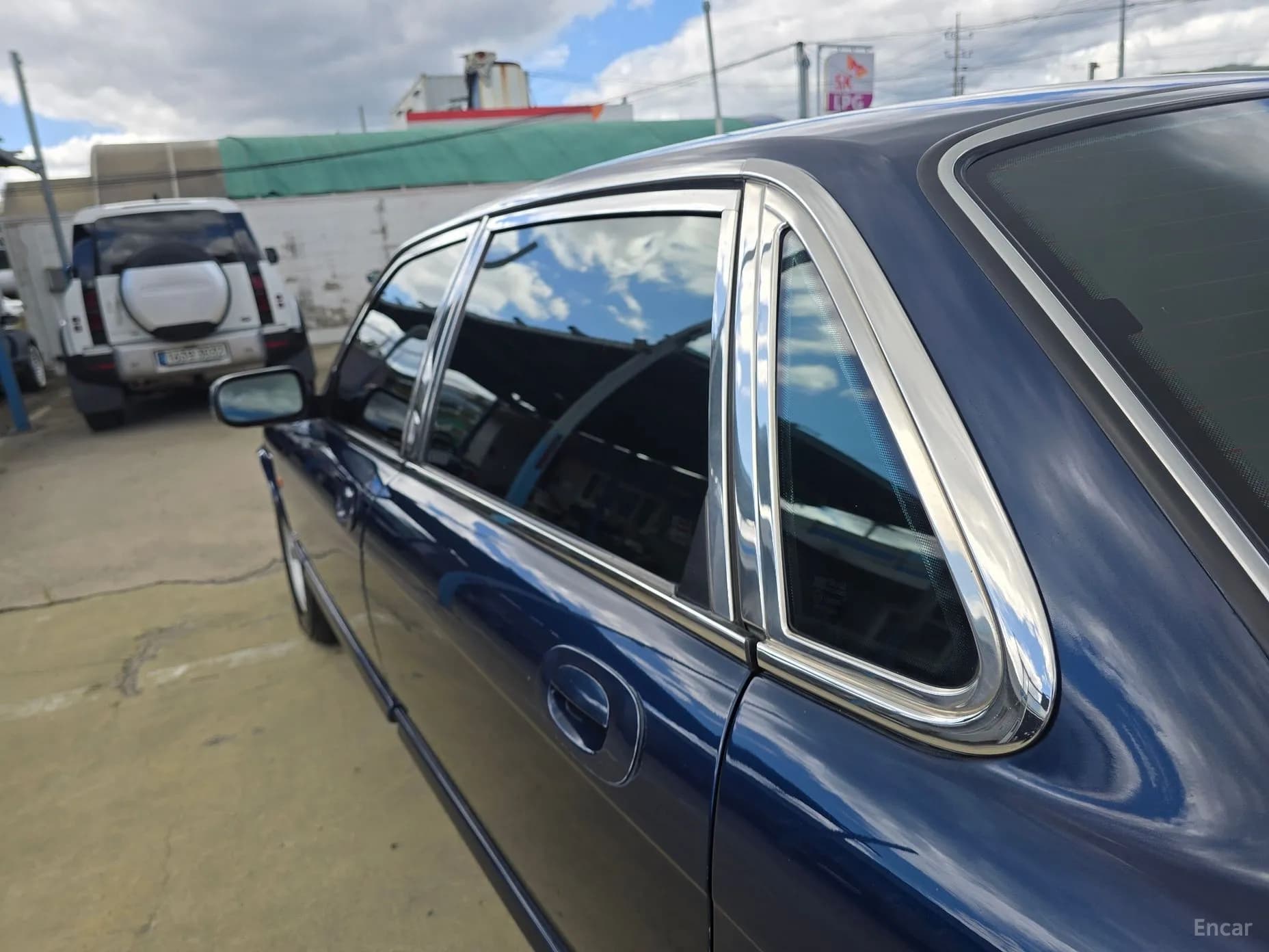 XJ-8