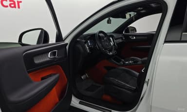 XC40