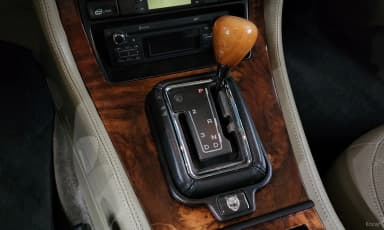 XJ-6