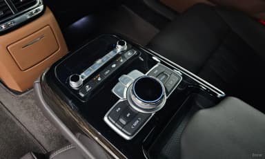 G90