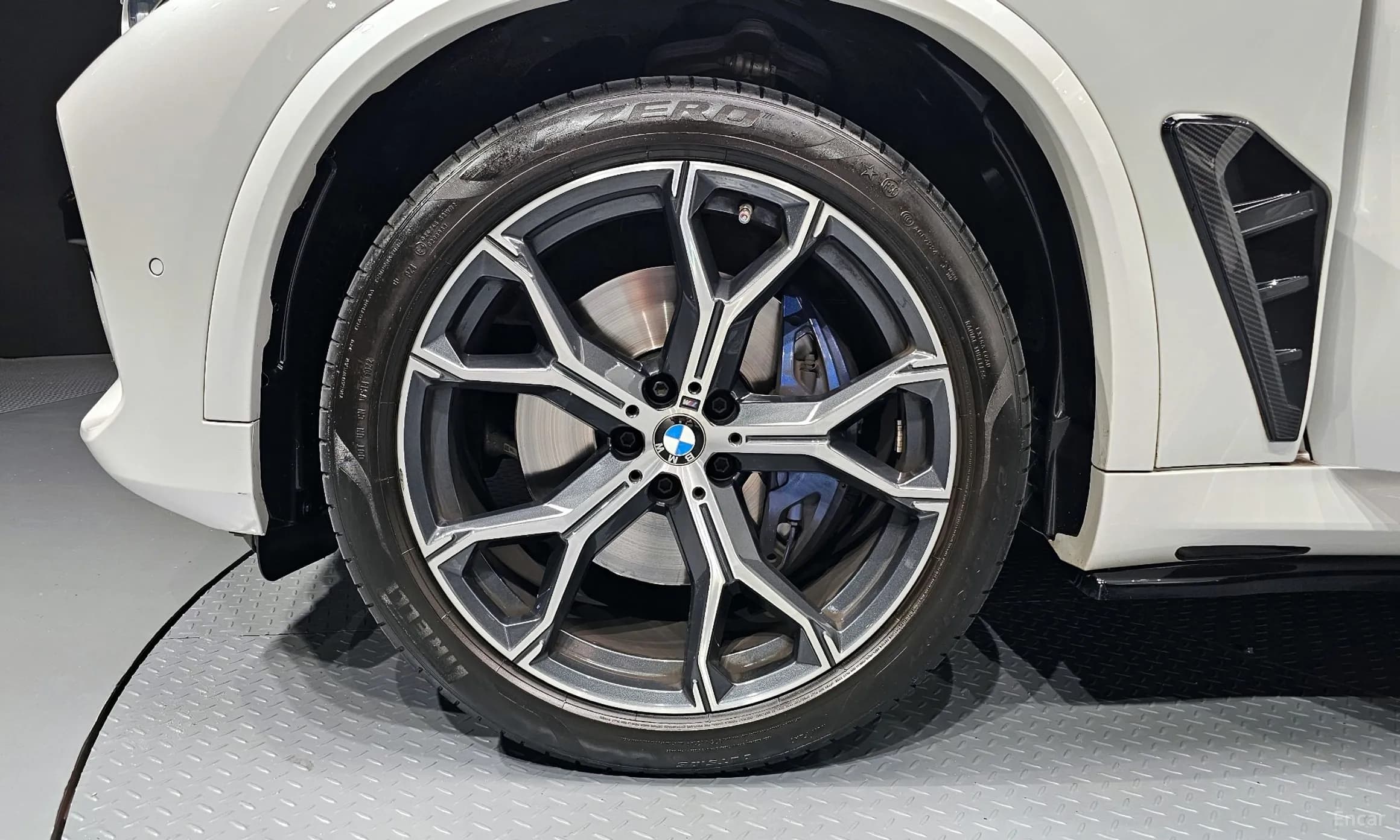 X5 (G05)