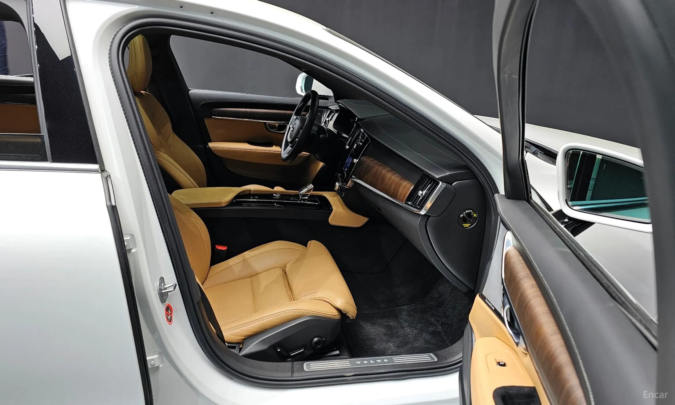 S90