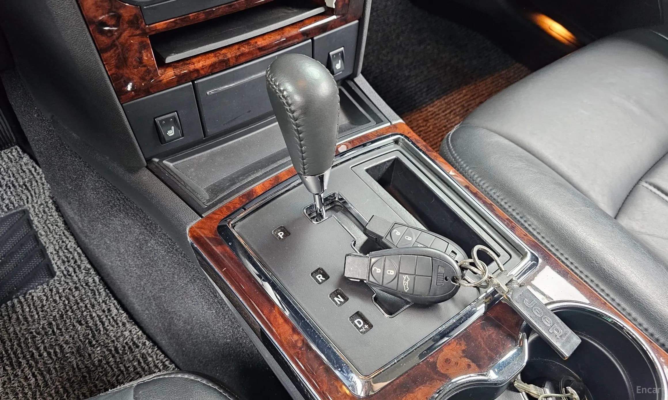 300C