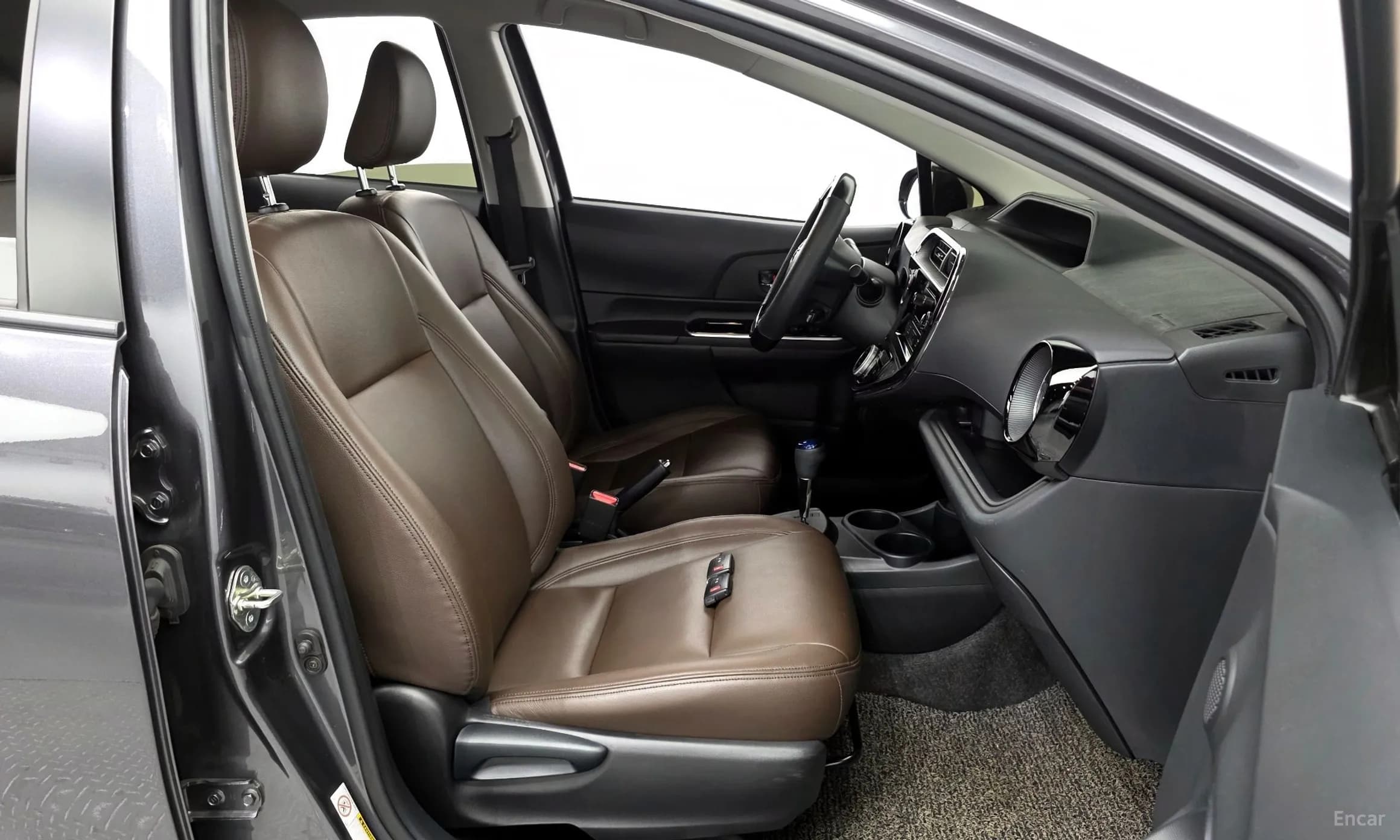 Prius C