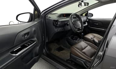 Prius C