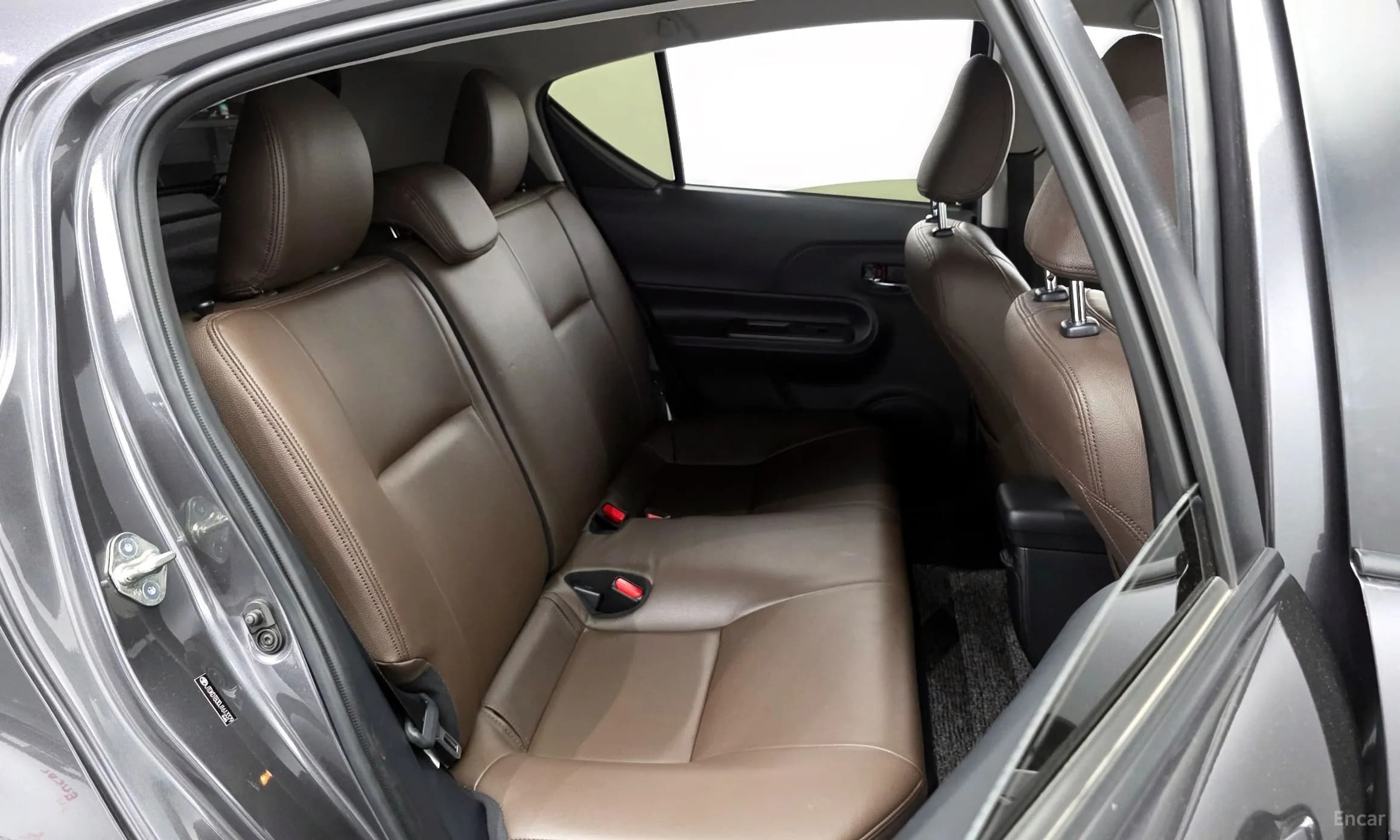 Prius C