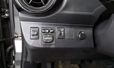 Prius C