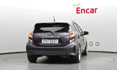 Prius C