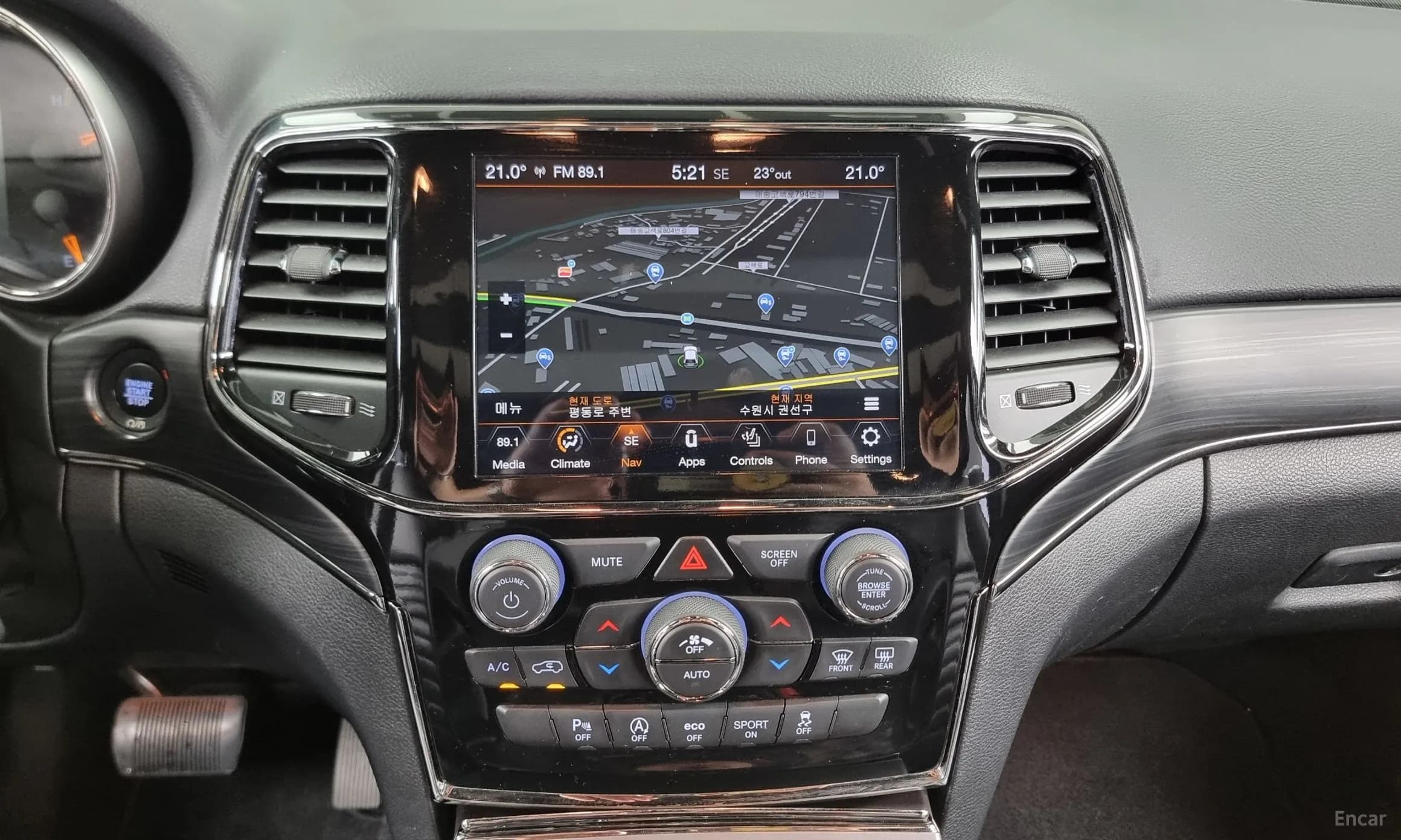 Grand Cherokee