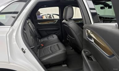 XT5