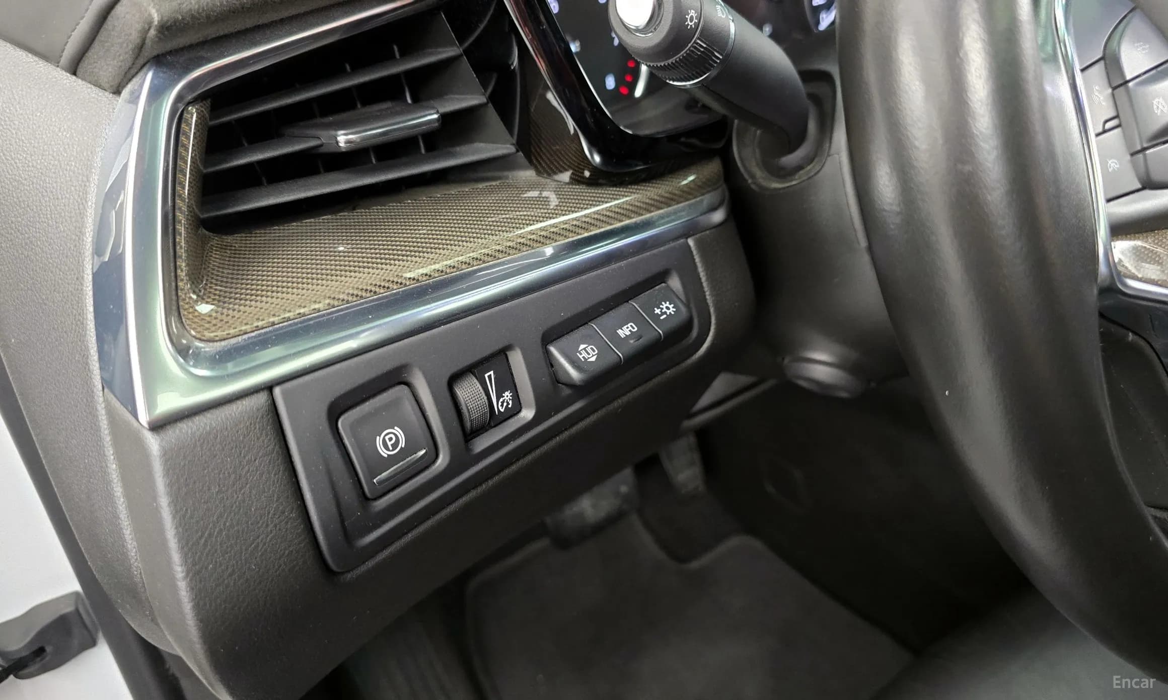 XT5