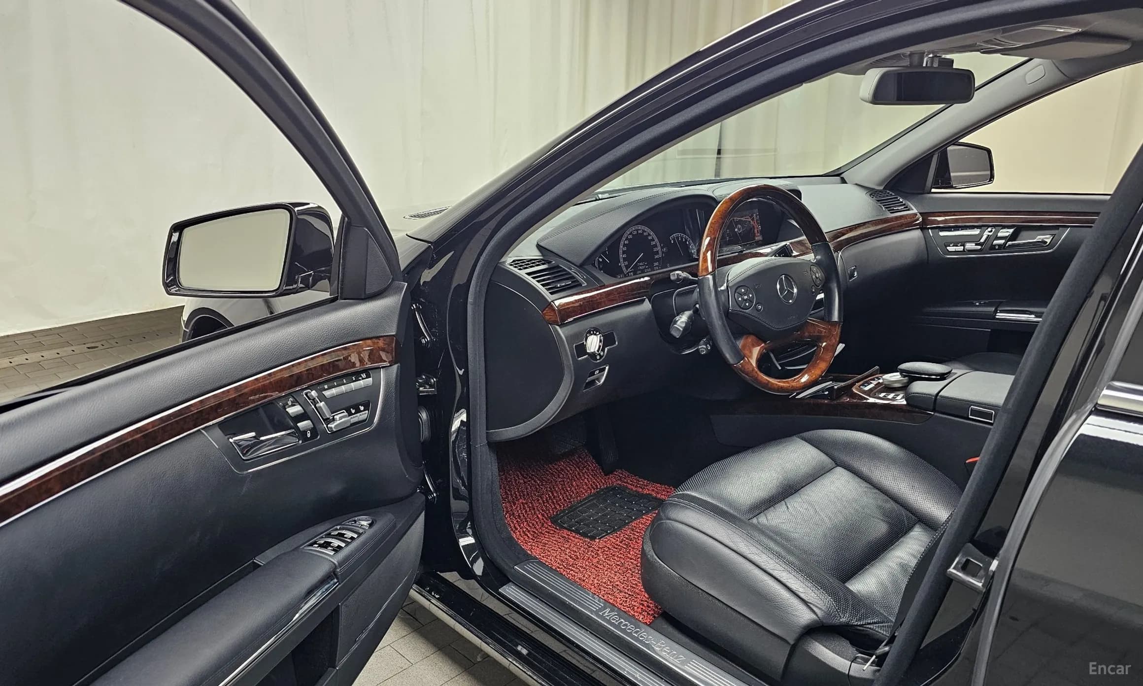 S-Class W221