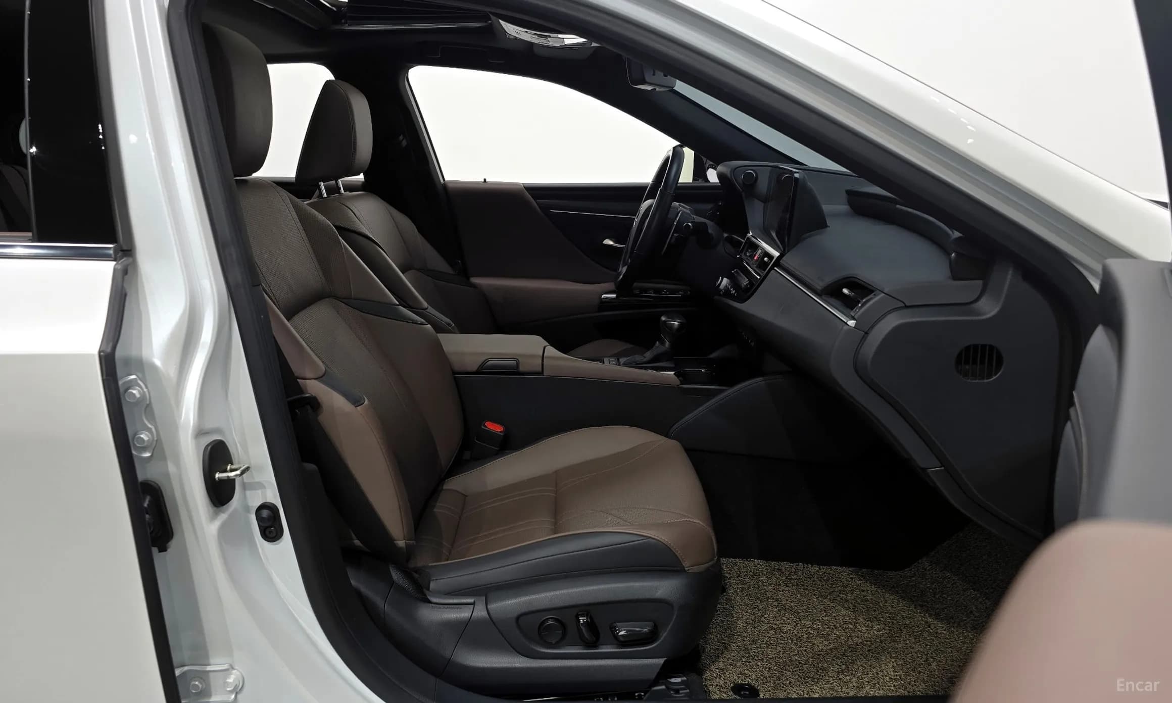 ES300h 7th Generation