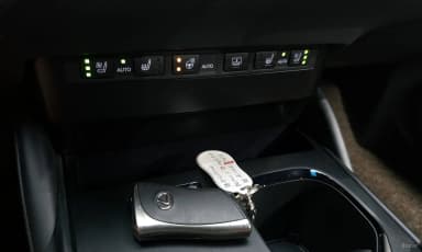 ES300h 7th Generation