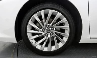 ES300h 7th Generation