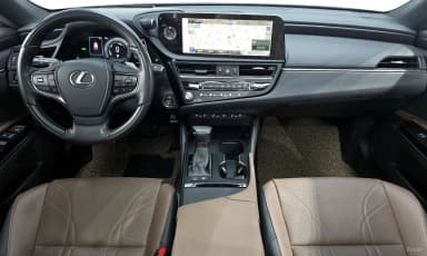 ES300h 7th Generation