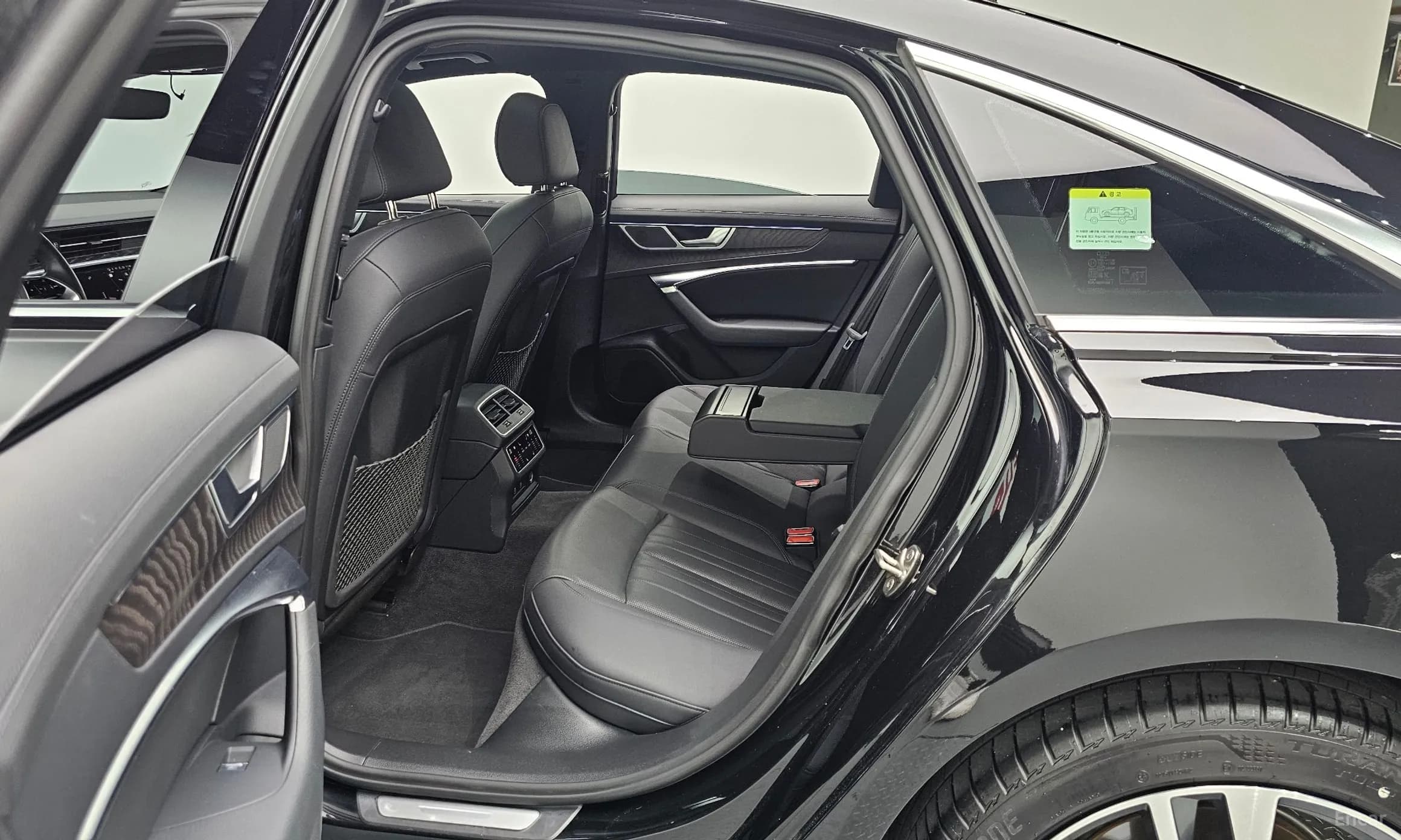 A6 (C8)