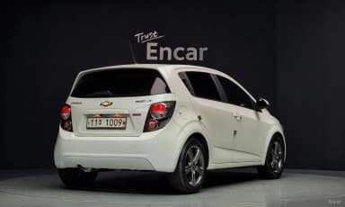 Aveo Hatchback