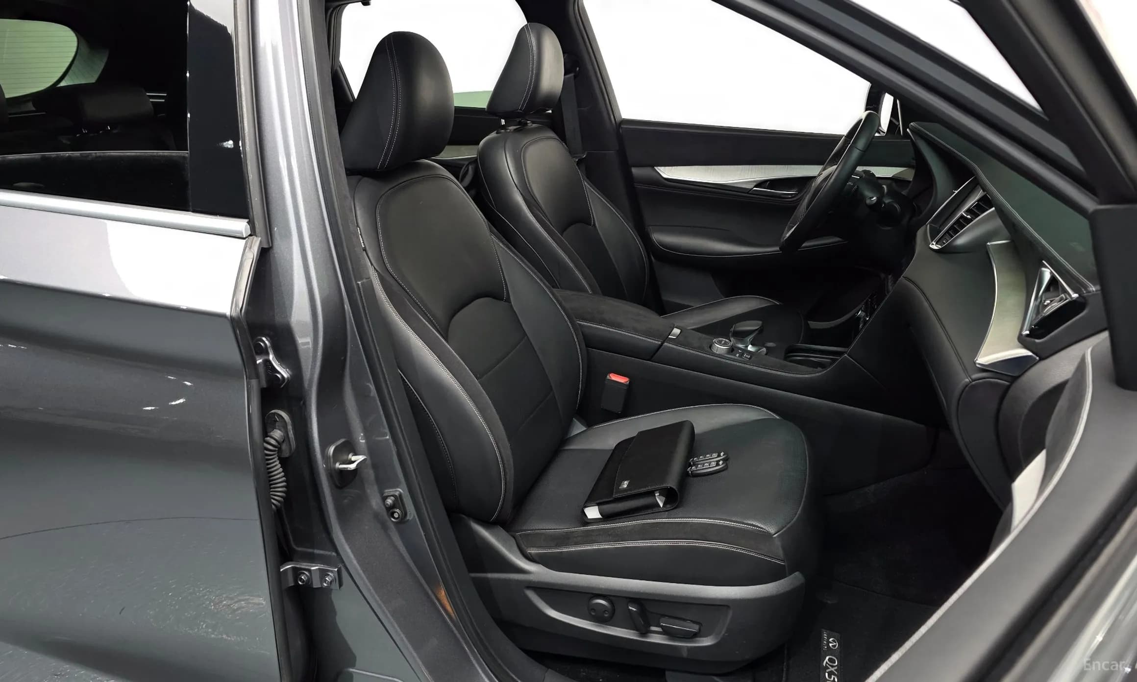 QX50 (P71A)