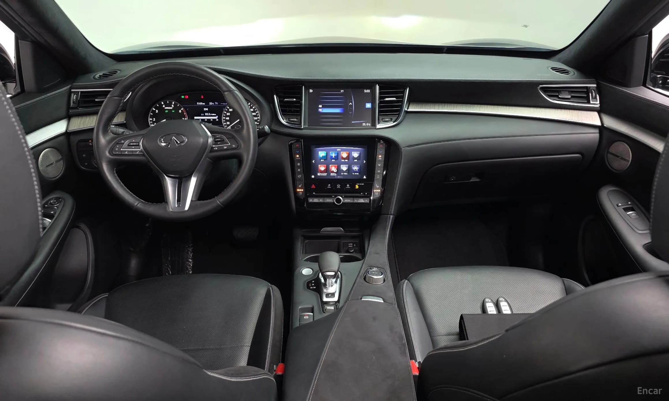 QX50 (P71A)