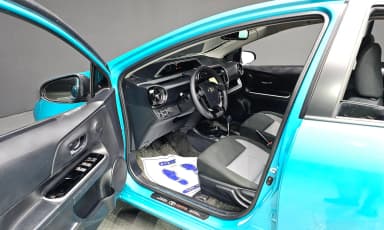 Prius C