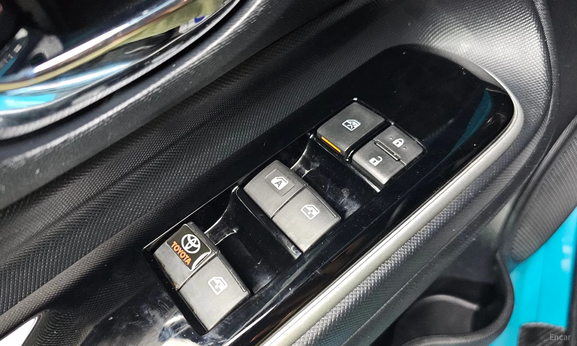 Prius C