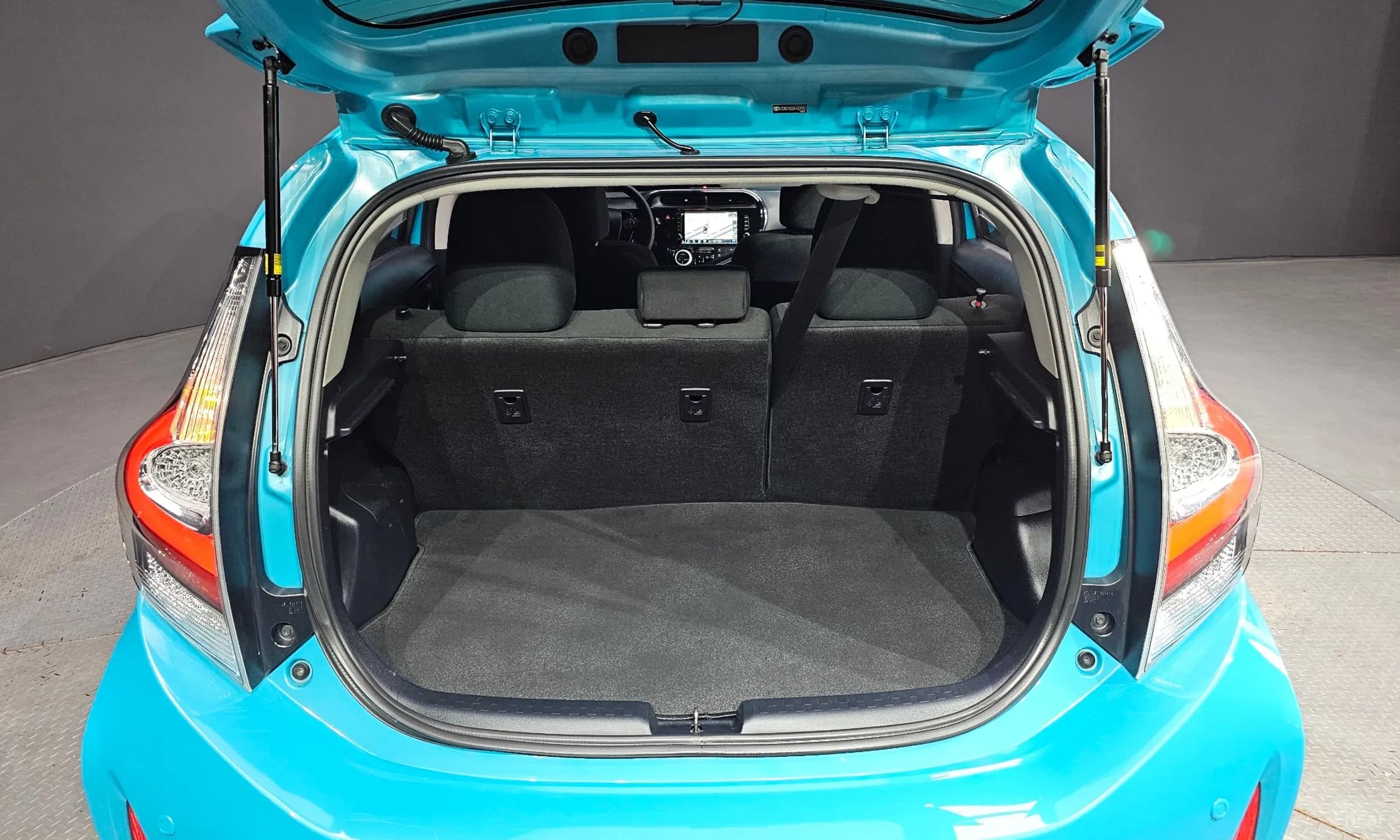 Prius C