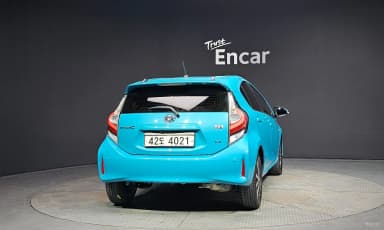 Prius C