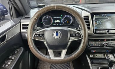 Rexton Sports Khan