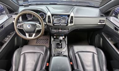 Rexton Sports Khan