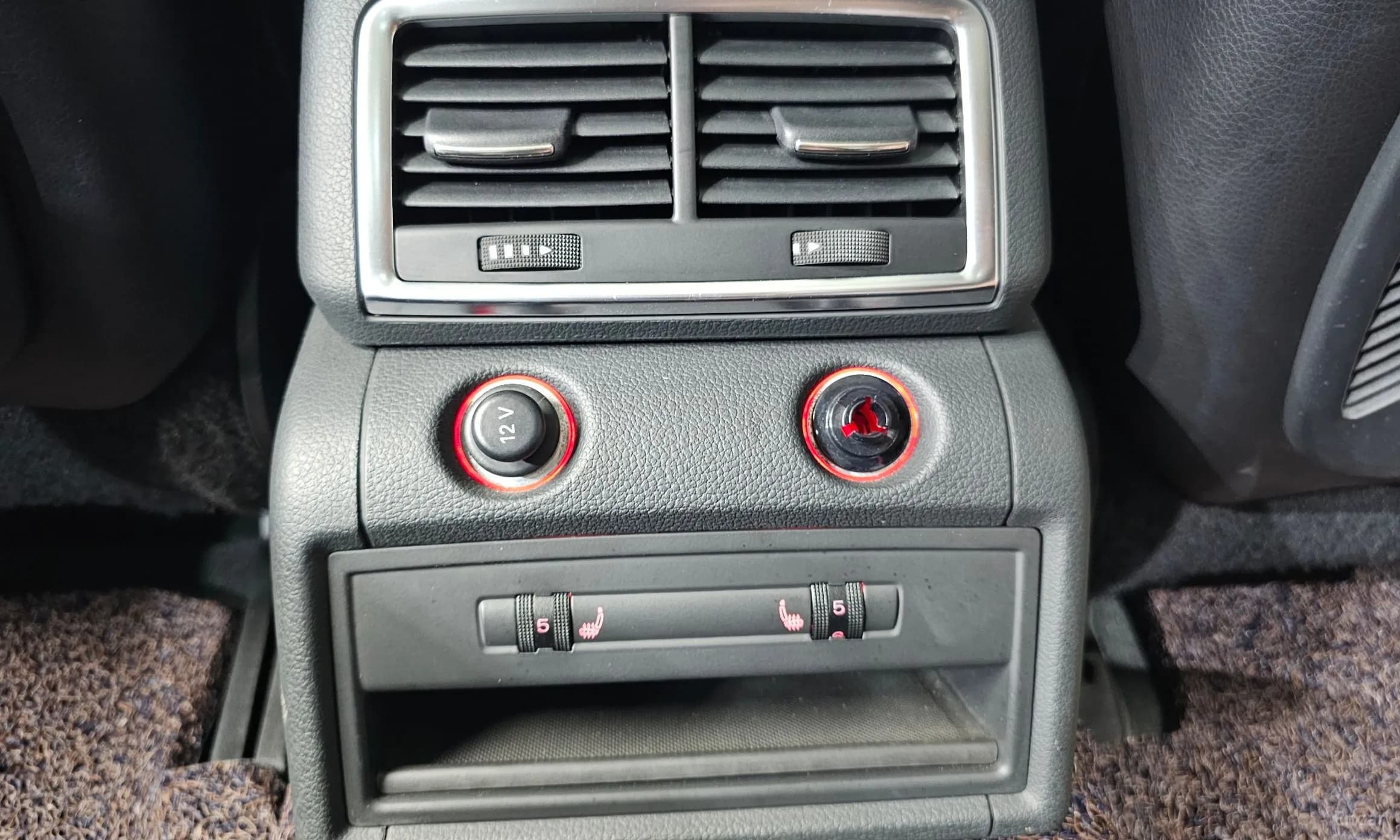 Q7