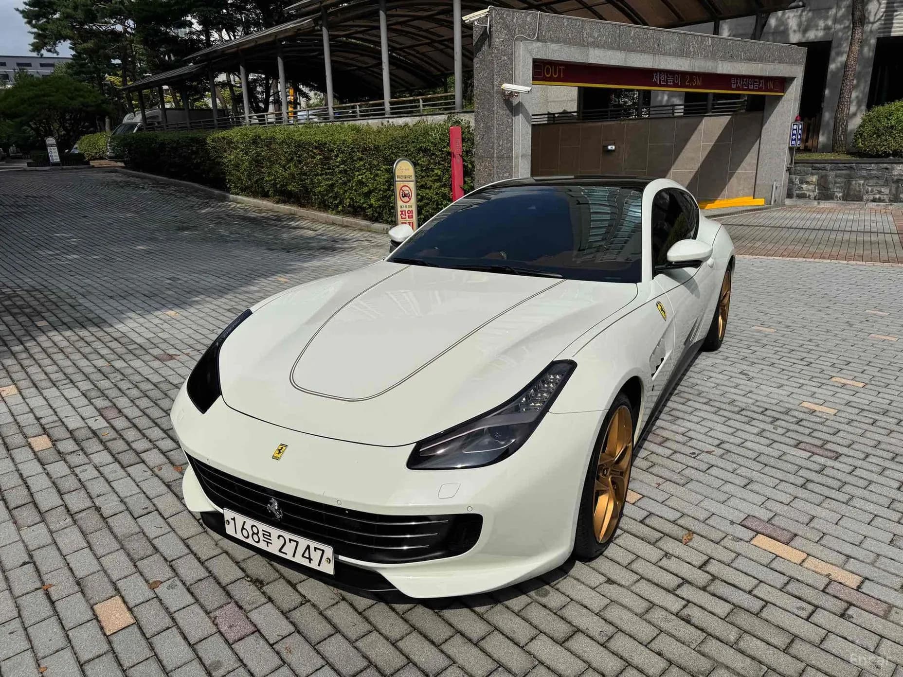 GTC4 Rousseau