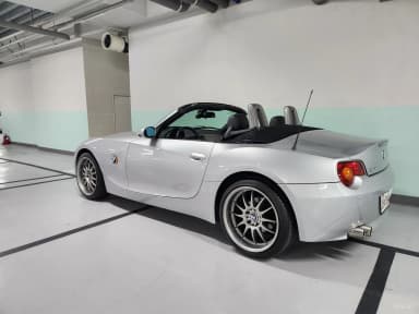 Z4 (E85)