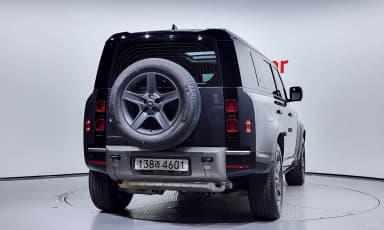 Defender (L663)