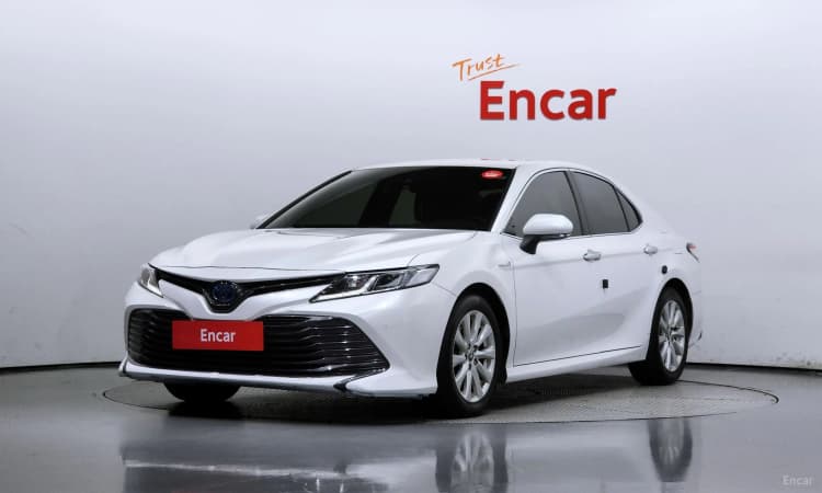 Camry (XV70)