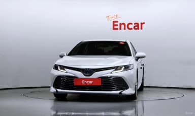 Camry (XV70)