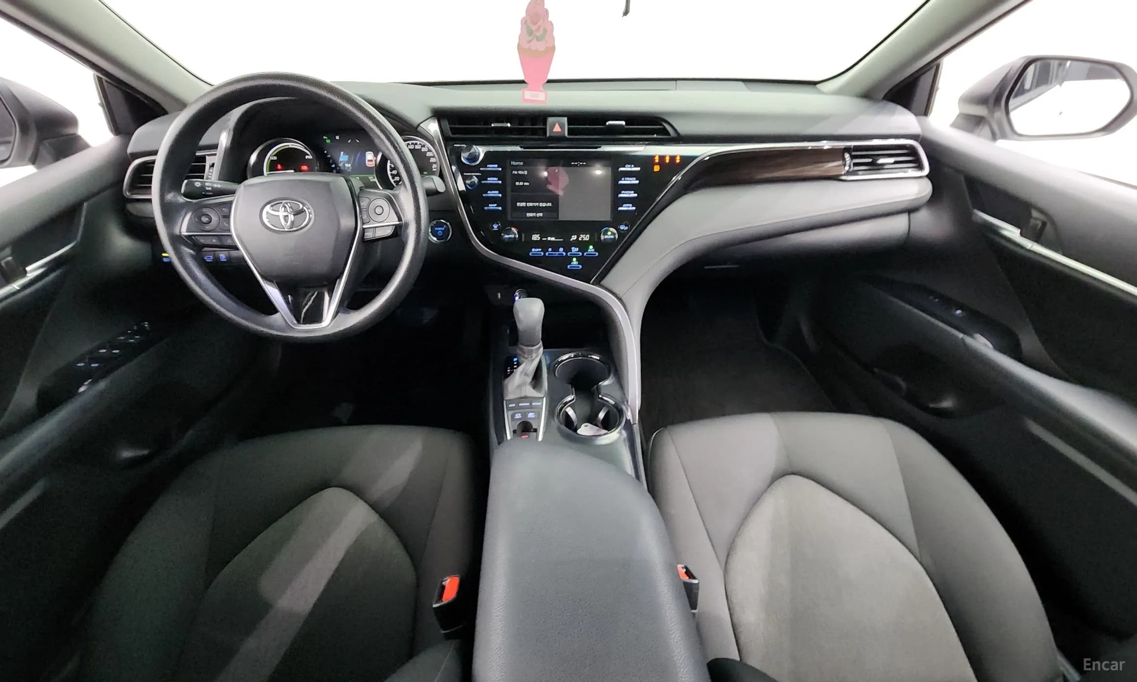 Camry (XV70)