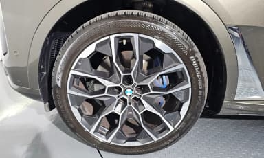 X7 (G07)