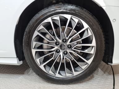 A6 (C8)