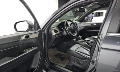 Rexton Sports Khan