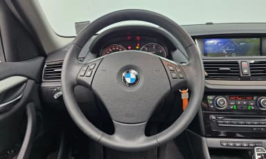X1 (E84)