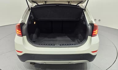 X1 (E84)